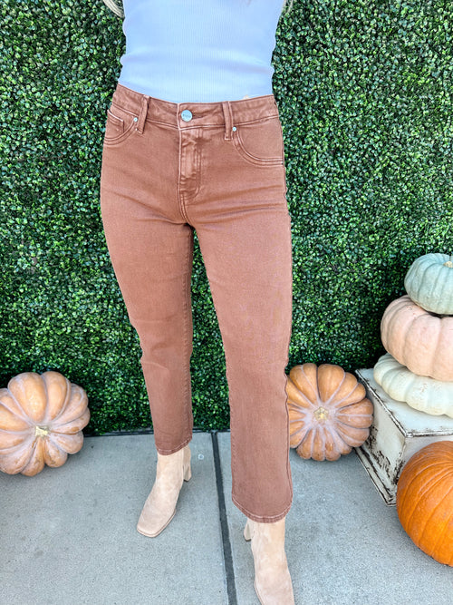 Mid Rise Straight Crop Pants
